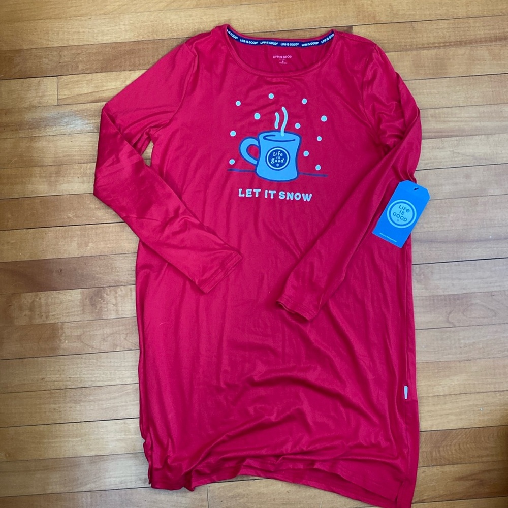 NWT Life is Good “let it snow” nightgown, size small